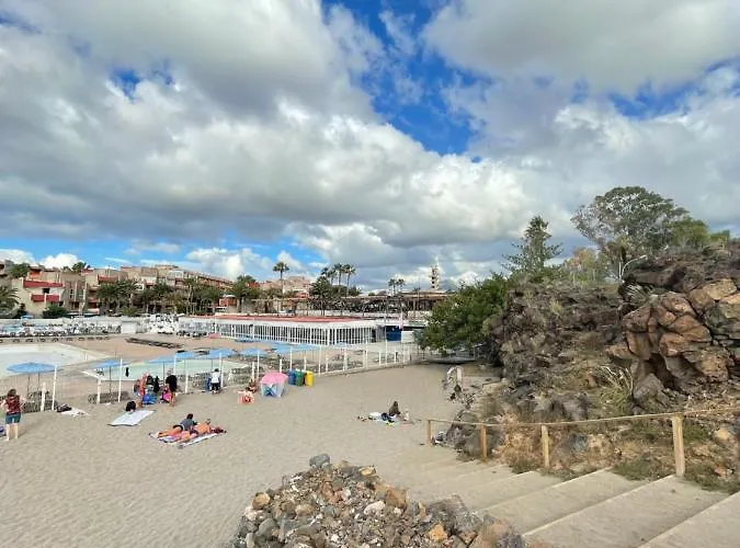 Air-conditioned, Remarkably Beautiful Apartment, Fibre Wi-fi, Pool Lejlighed