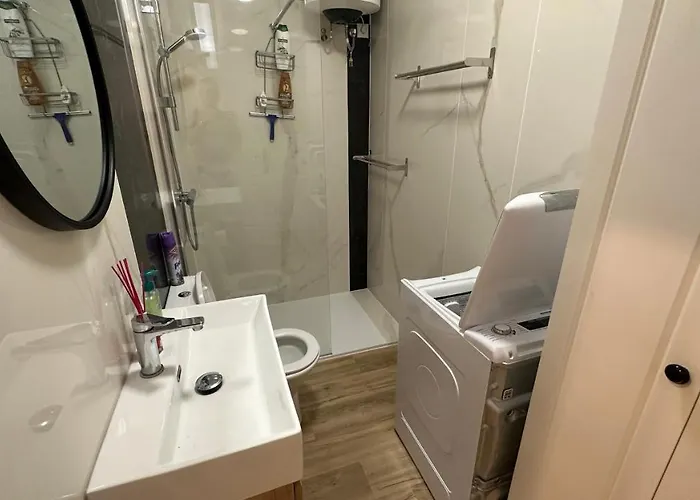 Air-conditioned, Remarkably Beautiful Apartment, Fibre Wi-fi, Pool *