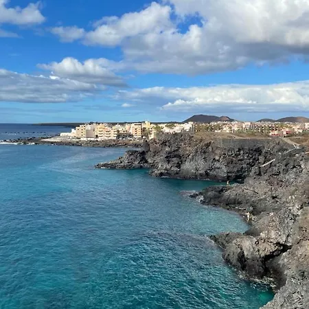 Air-conditioned, Remarkably Beautiful Apartment, Fibre Wi-fi, Pool * Arona (Tenerife)