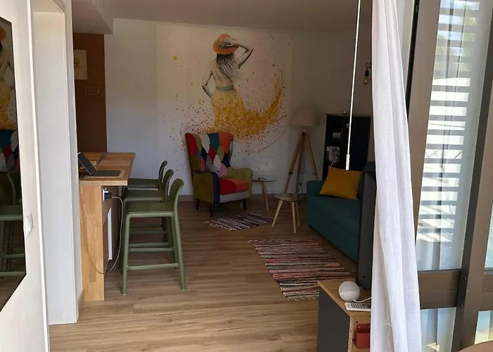 Air-conditioned, Remarkably Beautiful Apartment, Fibre Wi-fi, Pool Arona (Tenerife)